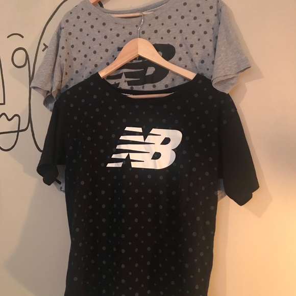 2 New Balance shirts - Picture 3 of 4